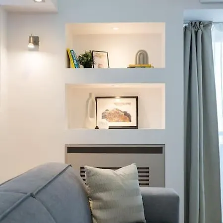 Apartament Superb River Views 1br + Parking Bucureşti