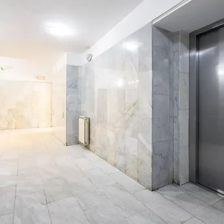 Apartament Superb River Views 1br + Parking *