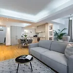 公寓 Superb River Views 1br + Parking *