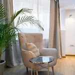 Superb River Views 1br + Parking 公寓 布加勒斯特