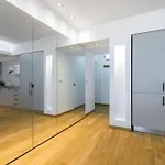 公寓 Superb River Views 1br + Parking 布加勒斯特