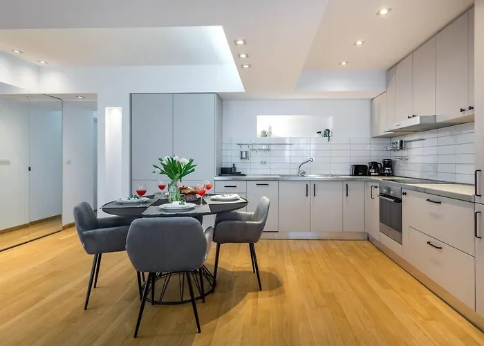 Apartment Superb River Views 1br + Parking