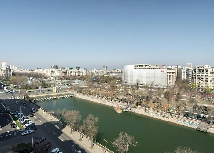 アパート Superb River Views 1br + Parking ブカレスト