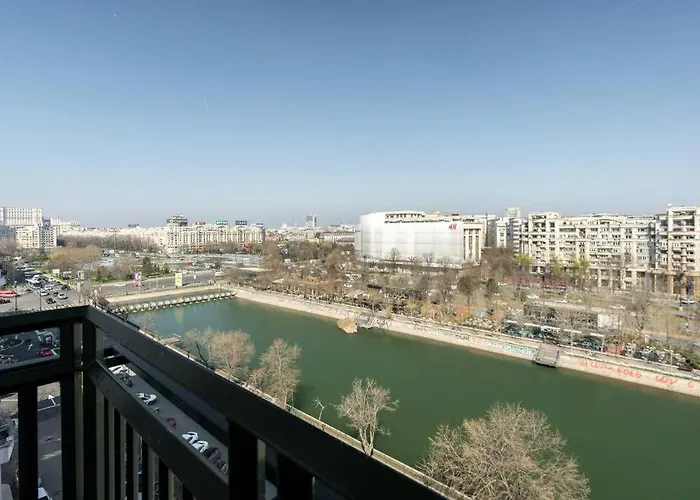 Apartament Superb River Views 1br + Parking *