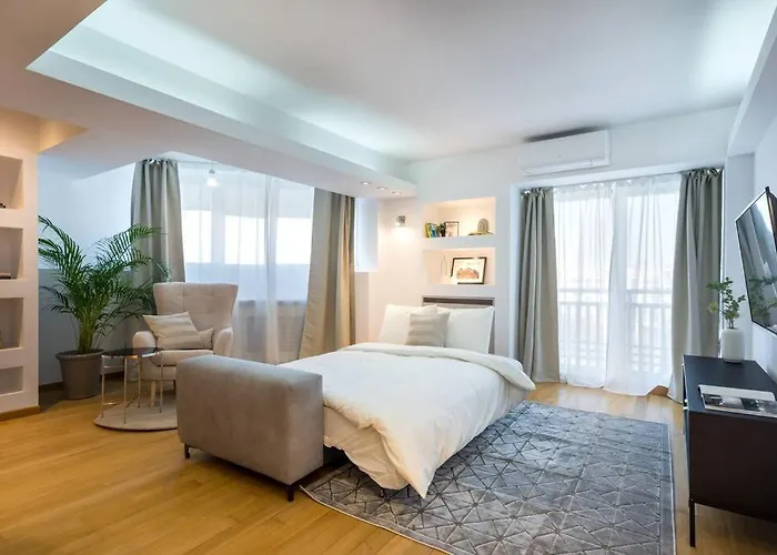 Superb River Views 1br + Parking * Bucharest